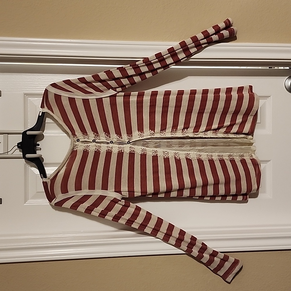 Jolt L/S Tunic - Picture 2 of 5